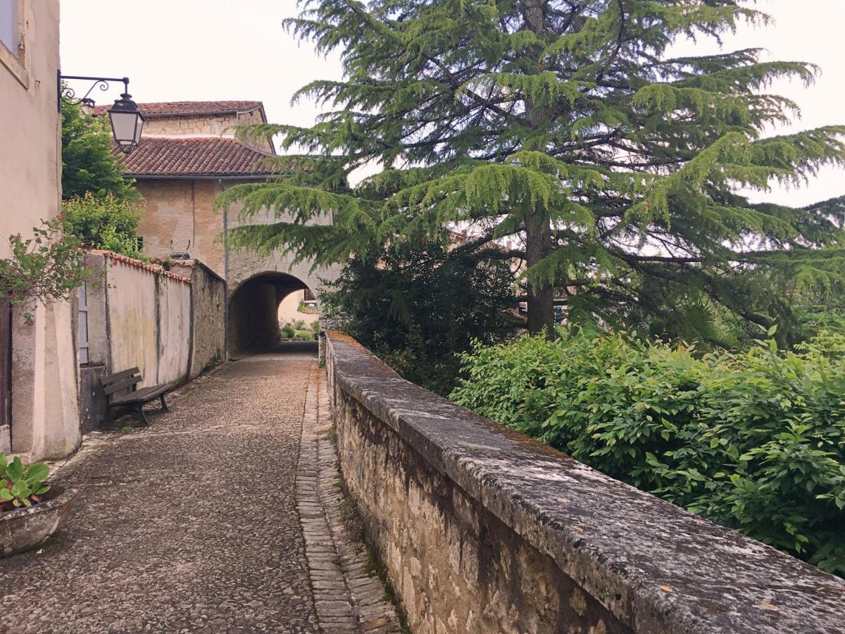 Grange Bleuet Bed & Breakfast Aubeterre-sur-Dronne Luaran gambar