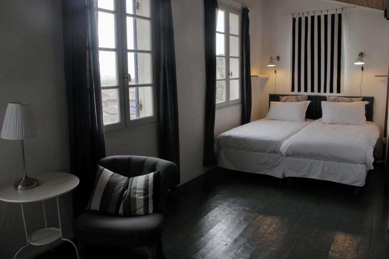 Grange Bleuet Bed & Breakfast Aubeterre-sur-Dronne Luaran gambar